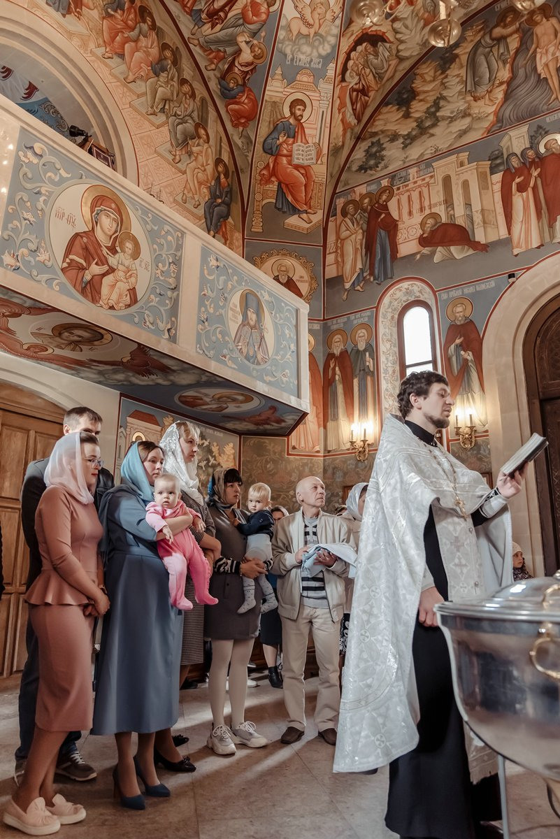 Крещение малыша. Свадебный и семейный фотограф в Москве Светлана Зоткина