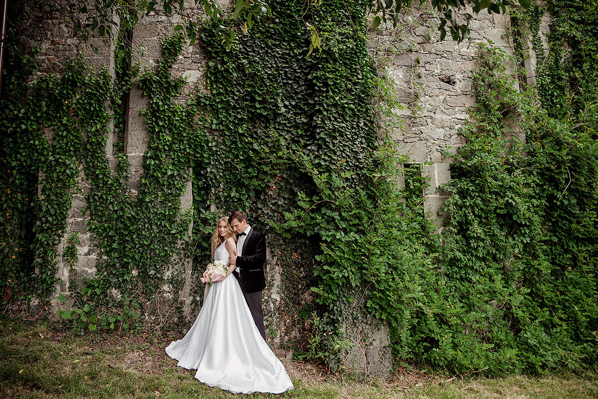Стильная фотосессия свадьбы в Воронцовском парке. Свадебный и семейный фотограф в Москве Светлана Зоткина