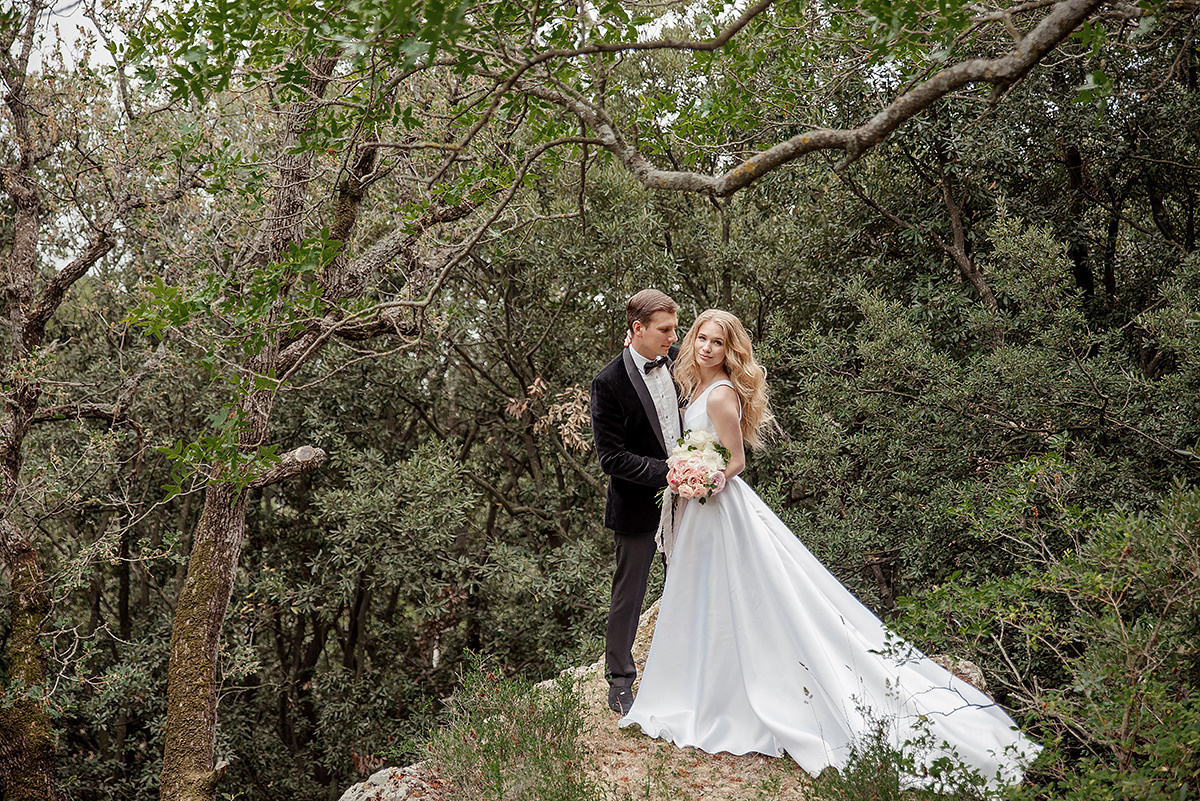 Стильная фотосессия свадьбы в Воронцовском парке. Свадебный и семейный фотограф в Москве Светлана Зоткина