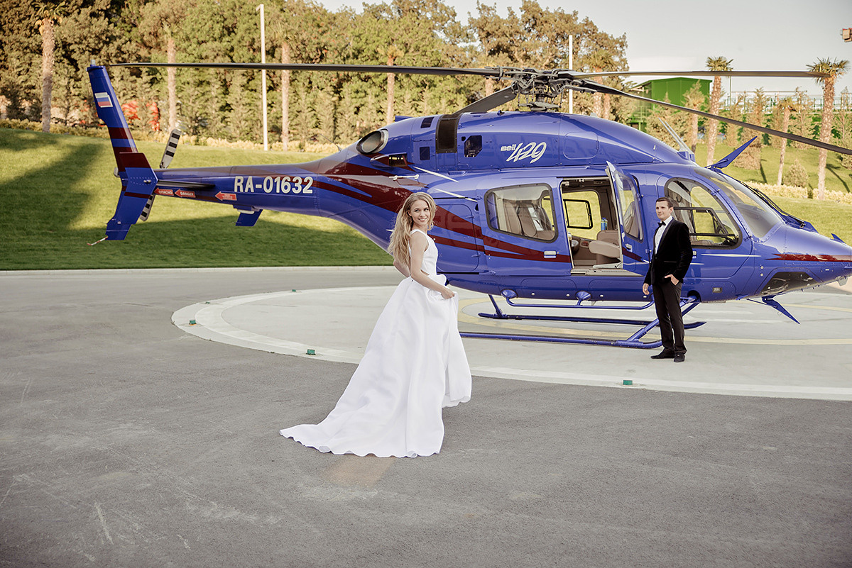Стильная фотосессия свадьбы в Воронцовском парке. Свадебный и семейный фотограф в Москве Светлана Зоткина