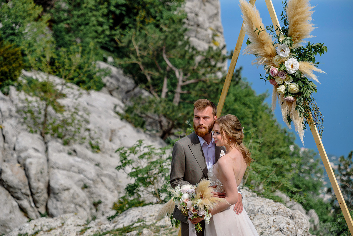 Фотосъемка свадьбы в горах Ай-Петри. Свадебный и семейный фотограф в Москве Светлана Зоткина
