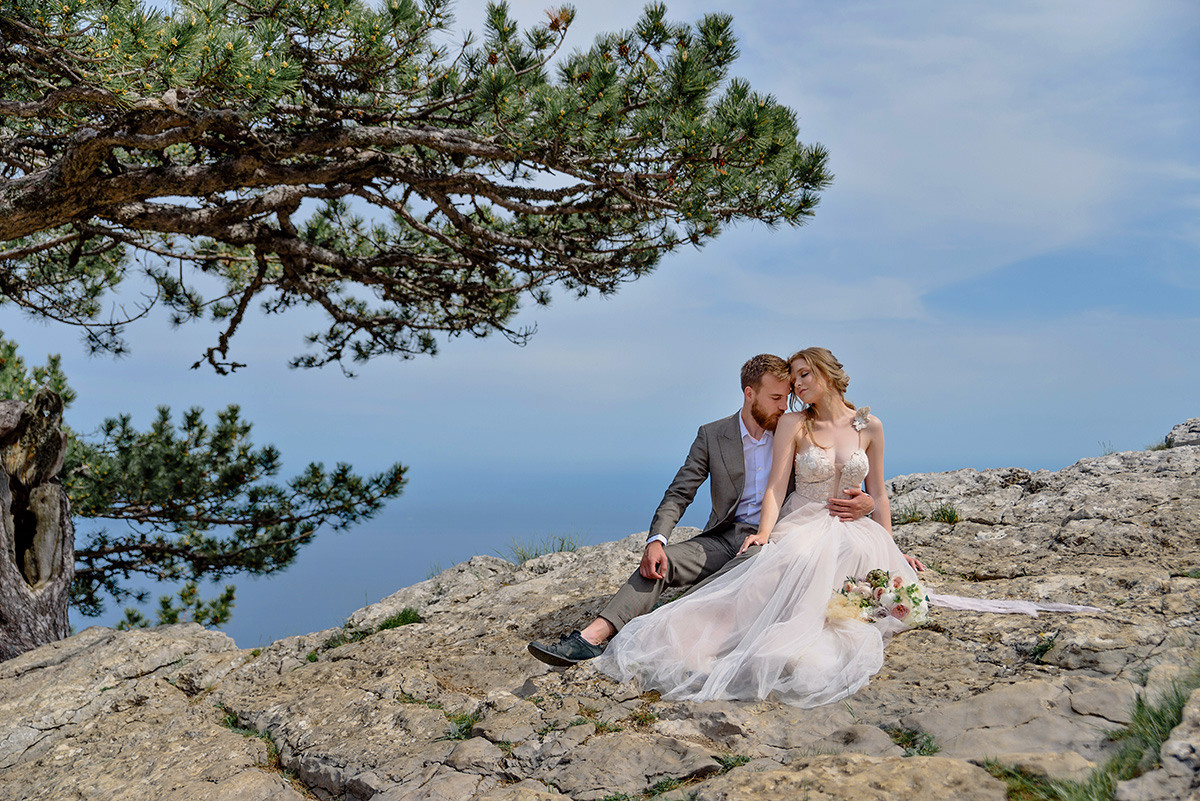 Фотосъемка свадьбы в горах Ай-Петри. Свадебный и семейный фотограф в Москве Светлана Зоткина