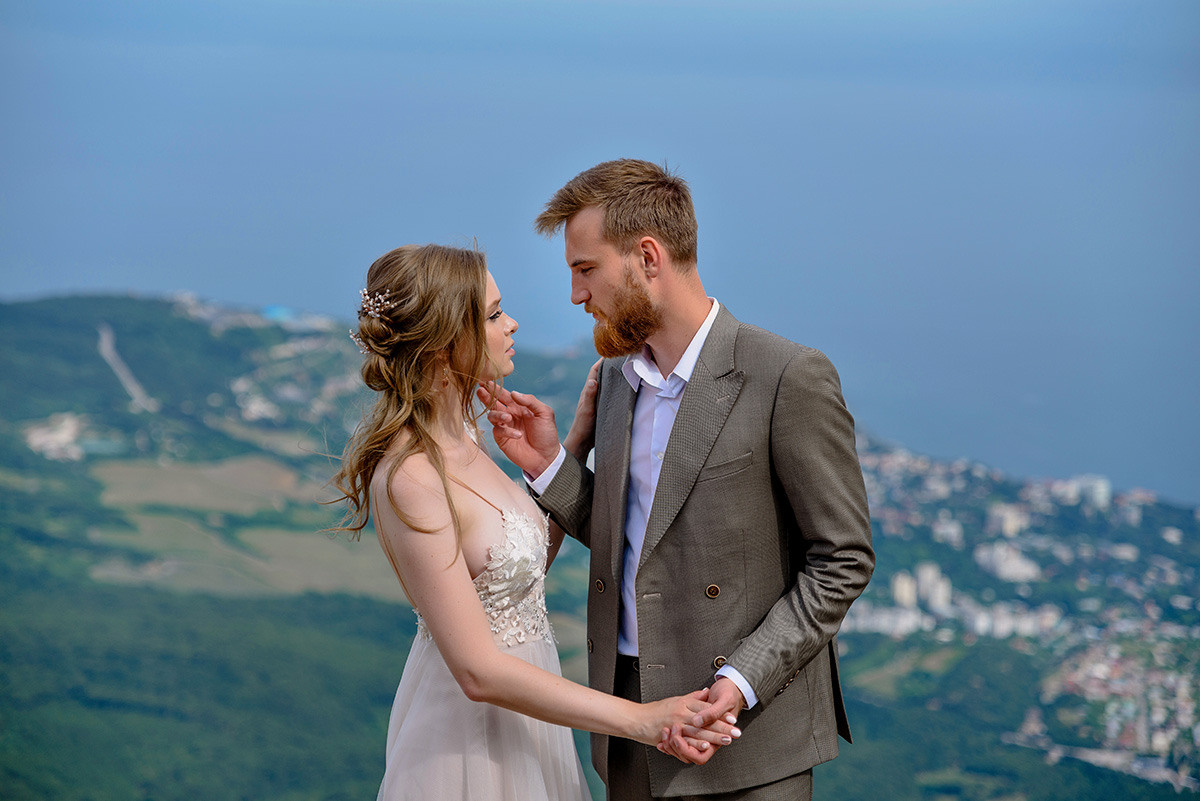 Фотосъемка свадьбы в горах Ай-Петри. Свадебный и семейный фотограф в Москве Светлана Зоткина