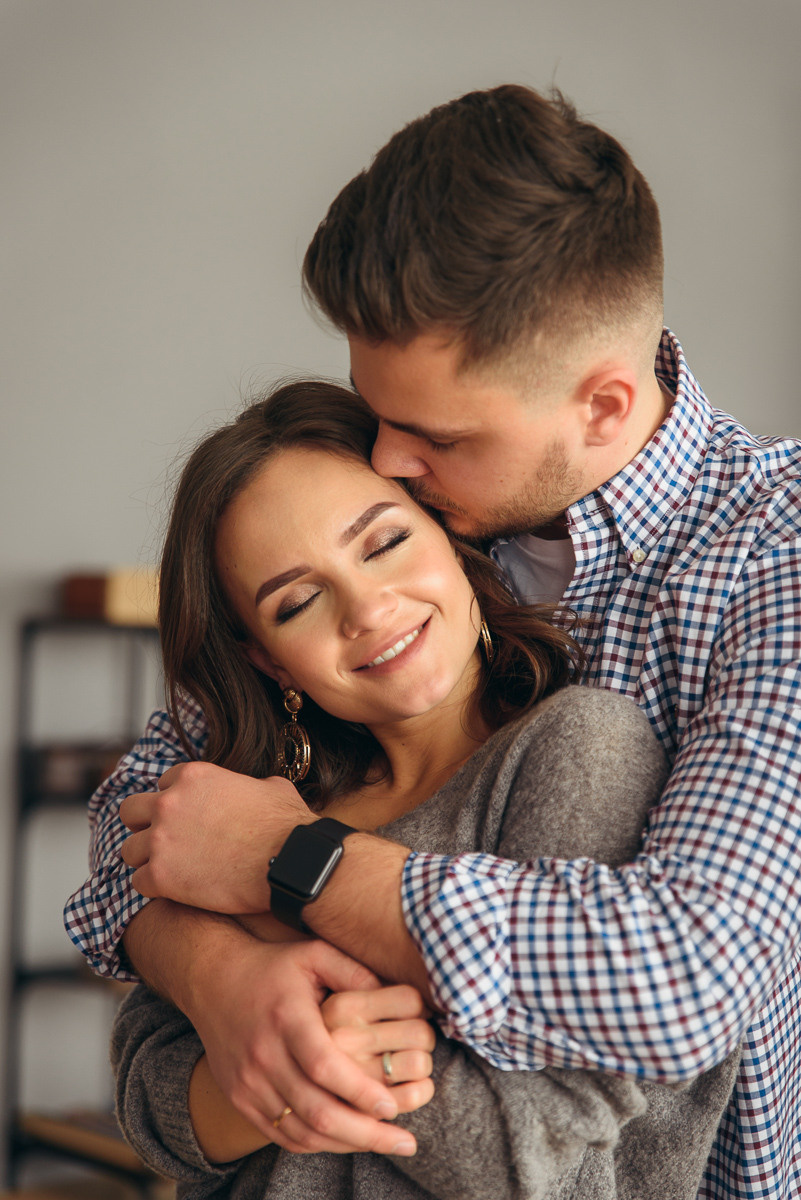 Фотосессия love story в студии. Свадебный и семейный фотограф в Москве Светлана Зоткина