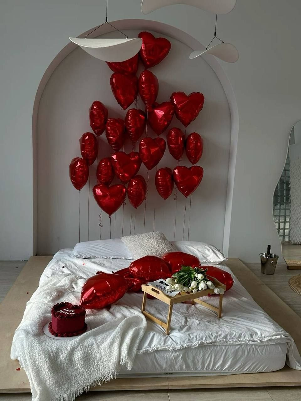 Bridal Shower. Balloons and decorations in Serbia. Delivery 24/7