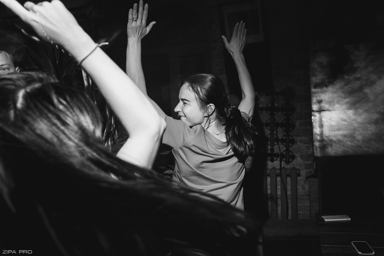 Бар «Buddu tut». Фотограф Zipa Pro