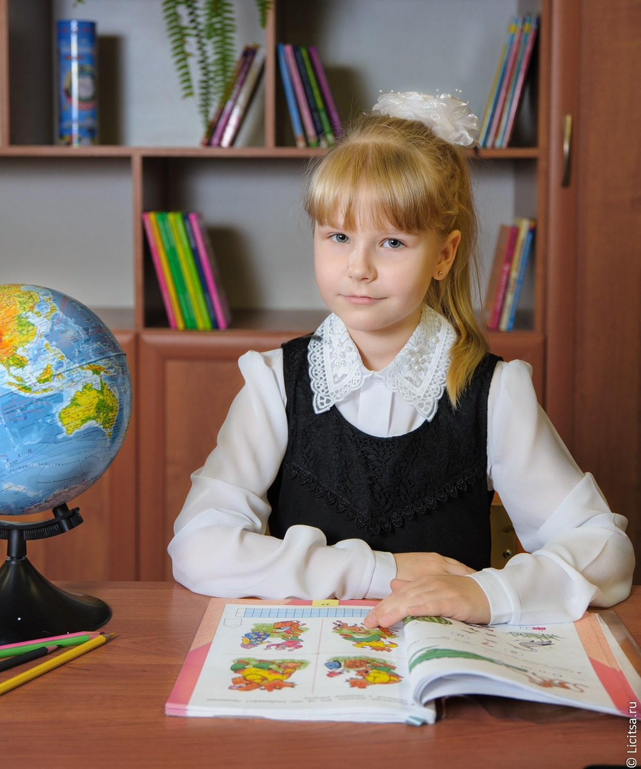 Выпускные школьные альбомы Кингисепп Сестрорецк