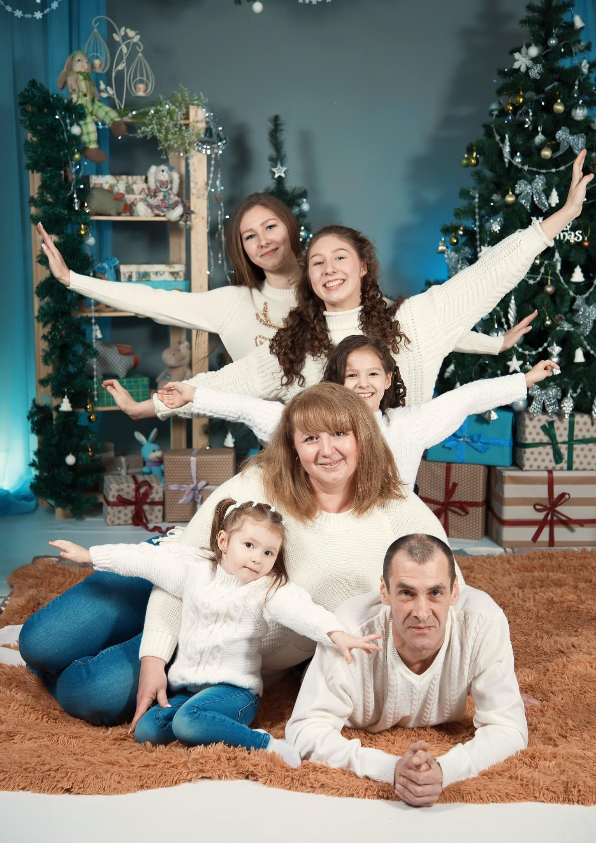 © Фотостудия "Олеся". Все права защищены. "Любое использование или копирование материалов или элементов дизайна сайта допускается только с разрешения правообладателя и со ссылкой на источник".