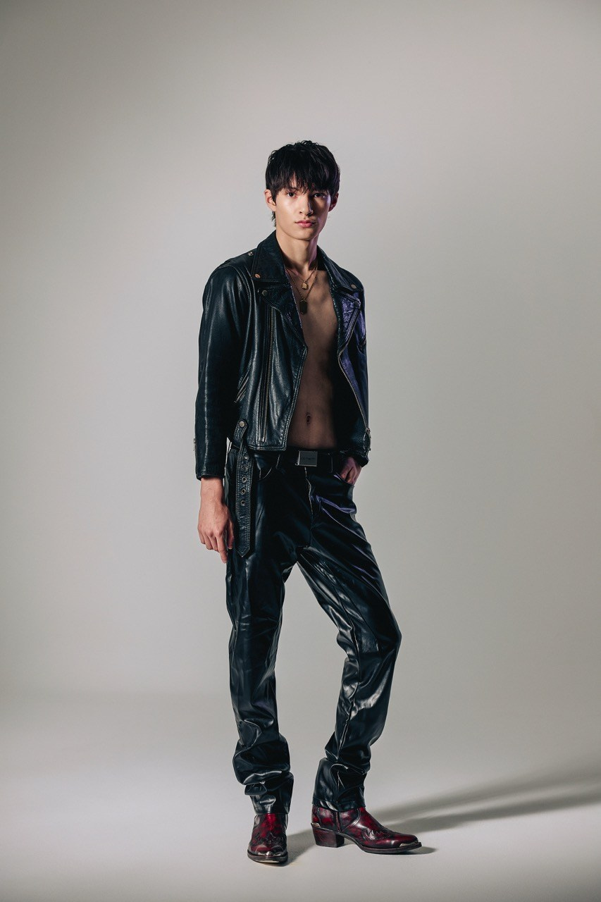 Benjamin. Axis model management