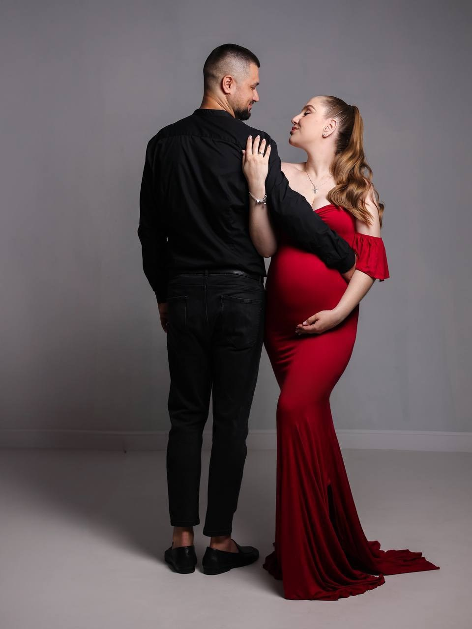 Фотосессия в красном стиле. Фотограф ANNA GEREIHAN