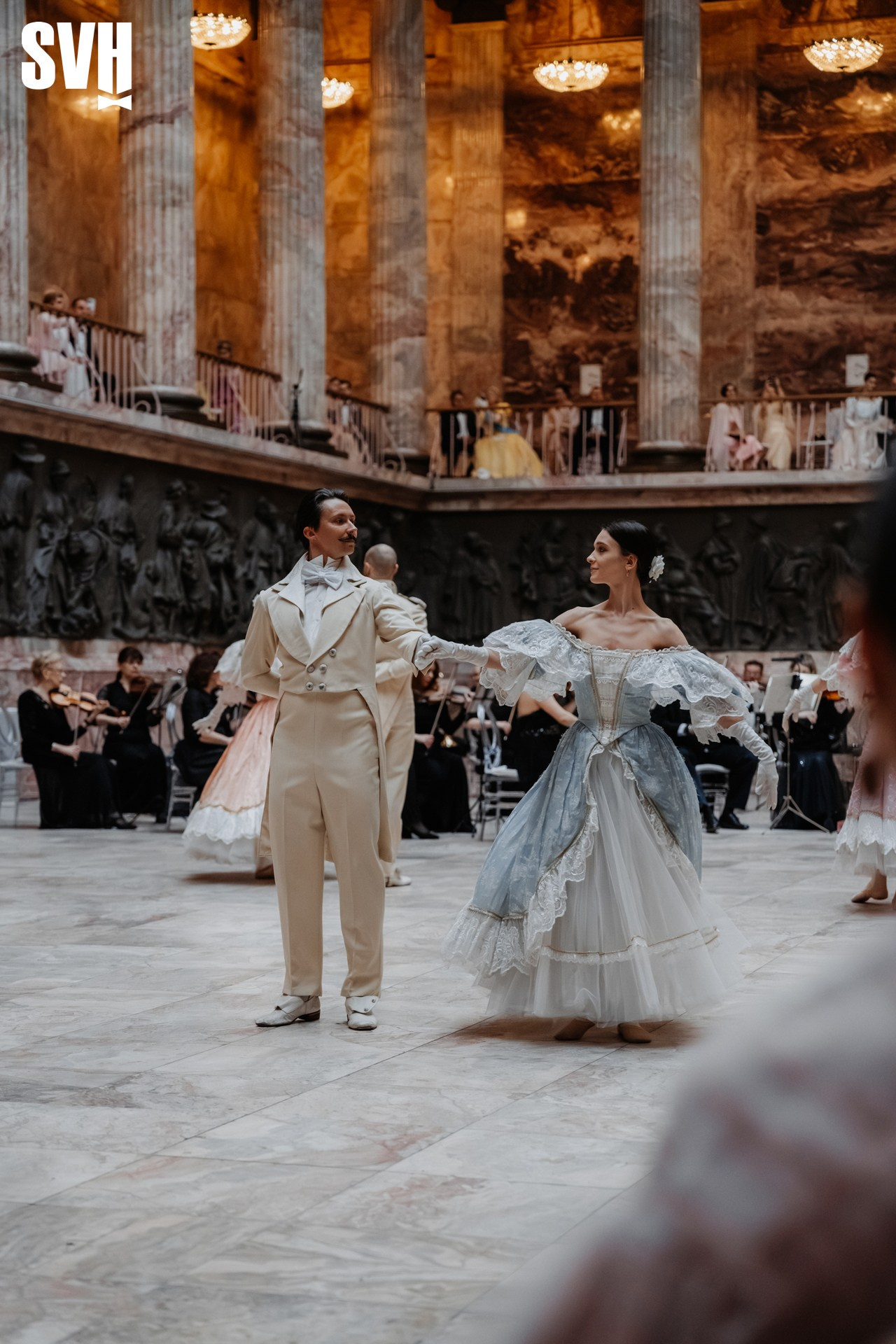 Пасхальный бал Петра Аксёнова