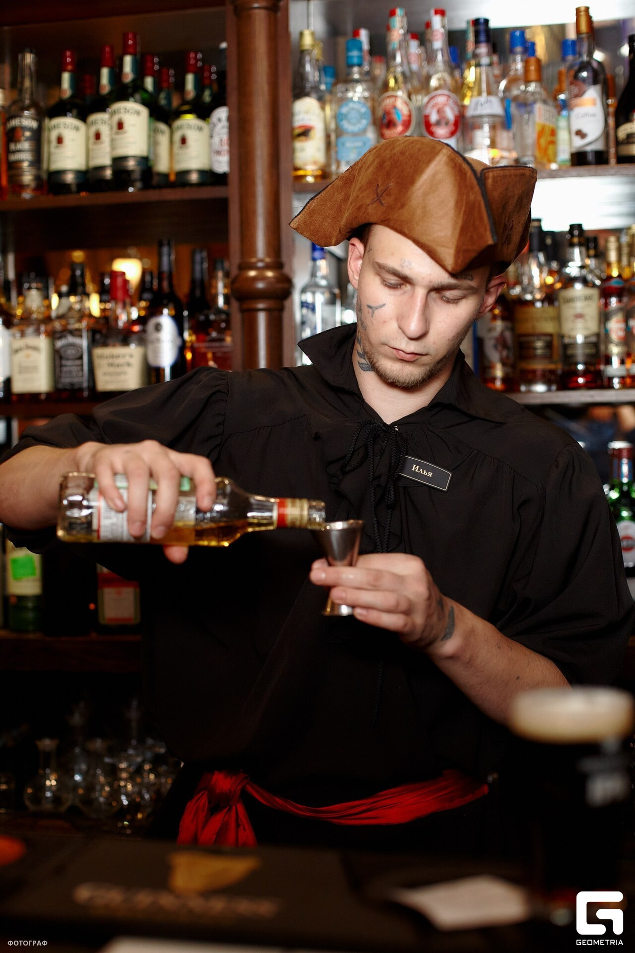 Пиратская вечеринка в ресторане FULLER’S. Виктория Ларина — Портретный профессиональный фотограф в Иркутске