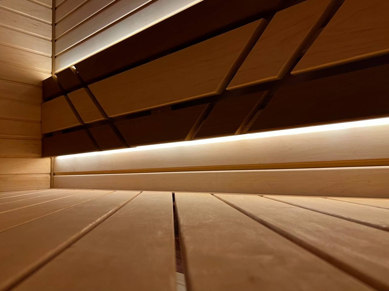 Сауна в Кронштадте на базе электрокаменки Tylo Sense Sport. Задача создать максимальный уют в помещении минимальных габаритов выполнена!. SaunaTopMasters