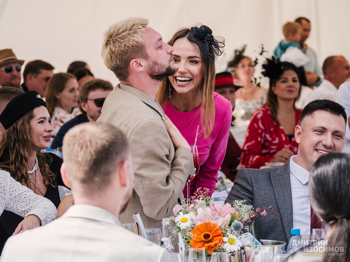 Скачки фаворитов 2024