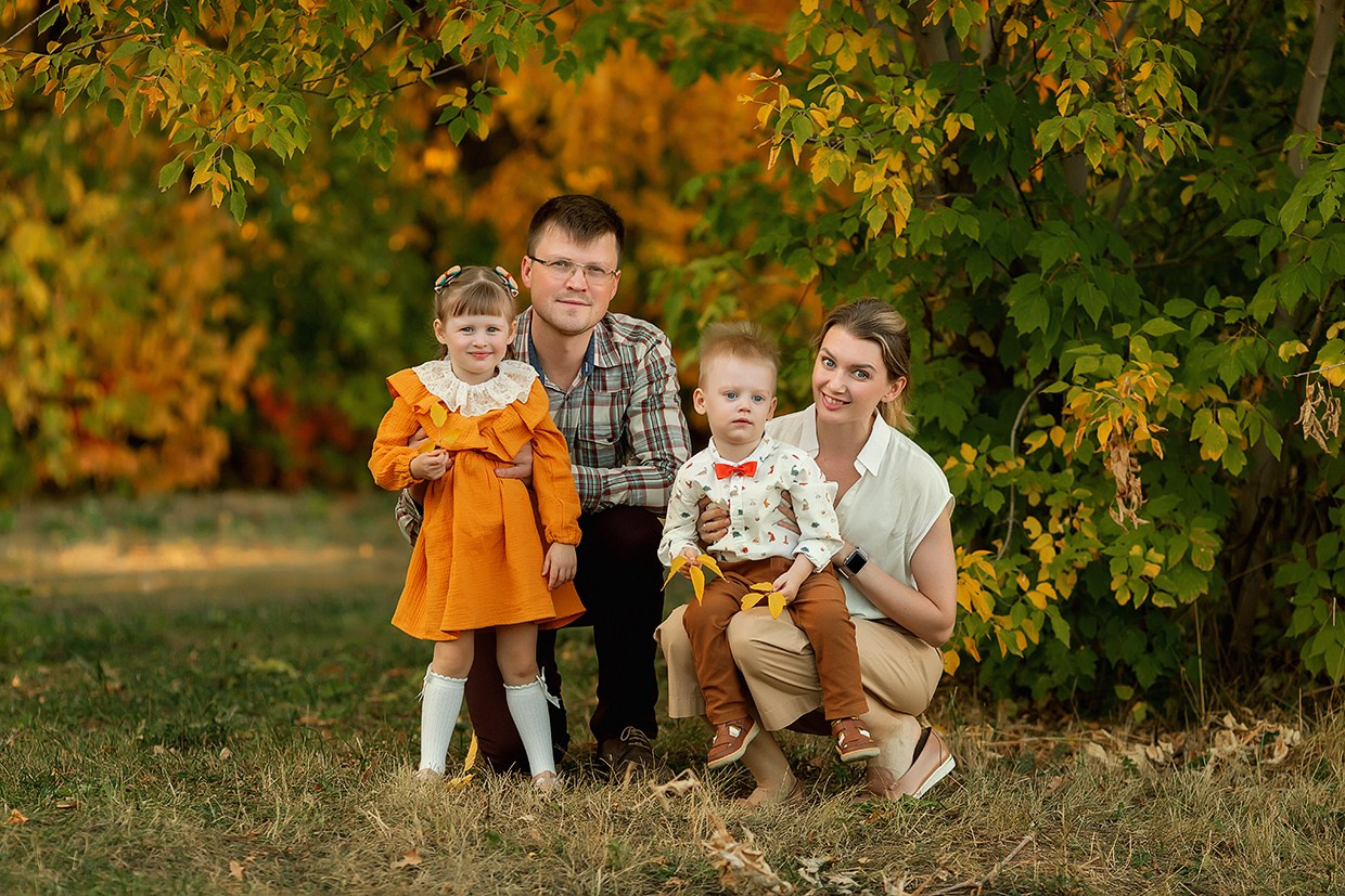 Семейная фотосессия и лошадки. Детский и семейный фотограф в Екатеринбурге