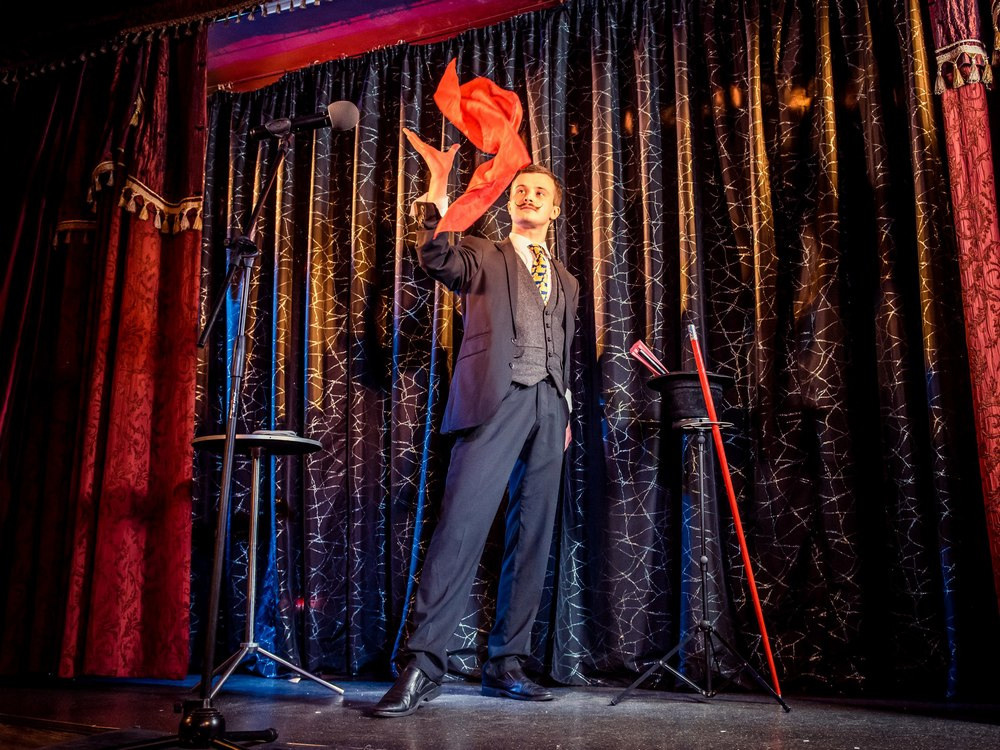 Тематические вечера. Фестивали. Дом Шрёдера