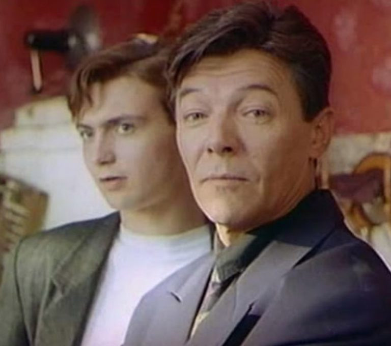 Марк Горонок, кадр из к/ф "Всё будет хорошо" Петя Смирнов — главная роль (1995)