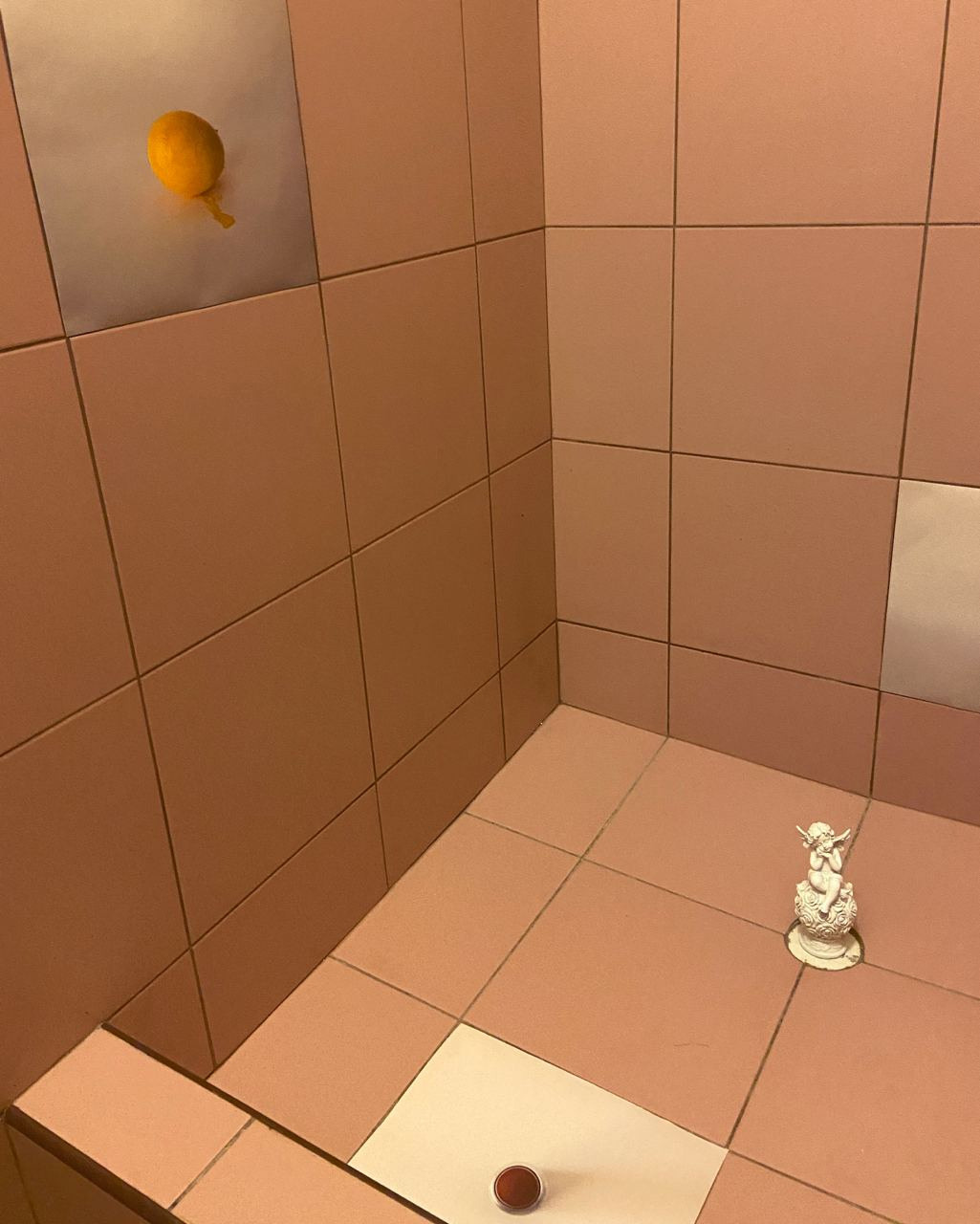 Bathroom. Ilia Kronchev-Ivanov