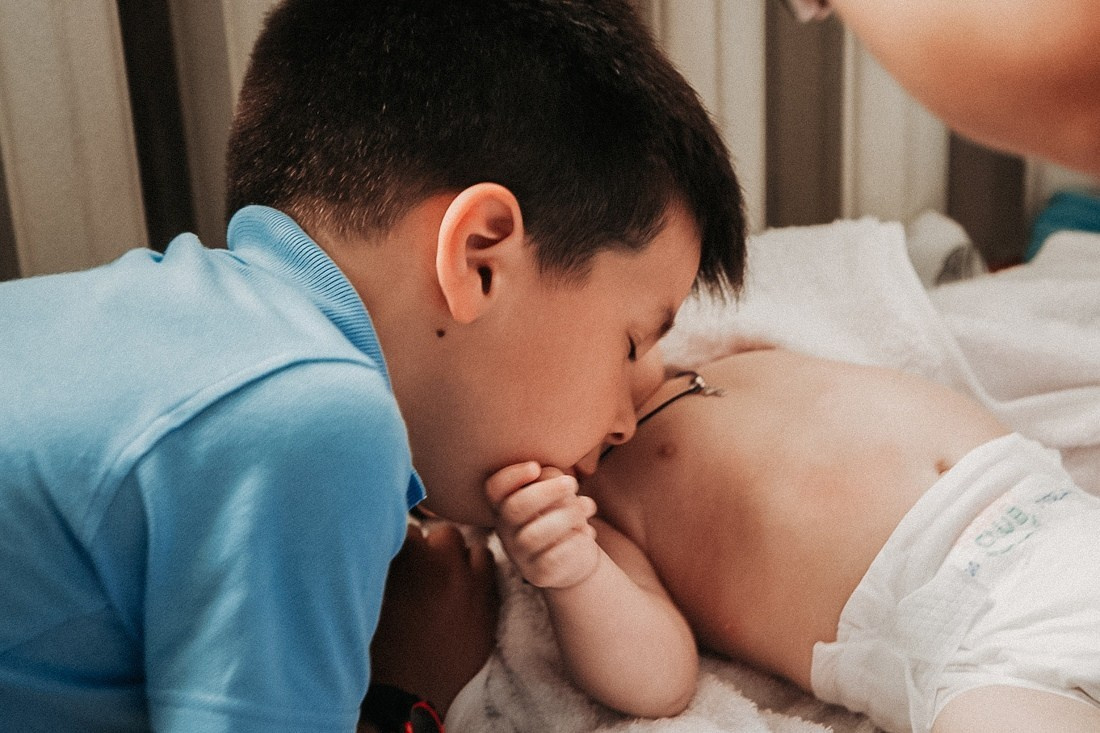 Фотосъемка крещений в Санкт Петербурге и области. Найти хорошую церковь для крещения. Душевны батюшка. Где крестить в СПб. Лучший храм для крещения. Сколько стоит крещение в СПб. Крестить без крестных. Крестить без собеседования. Фотограф на крещение