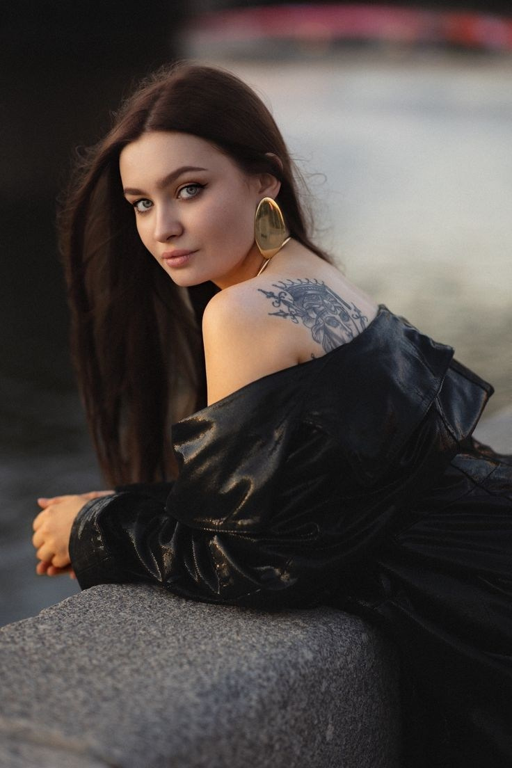 Кожаный плащ