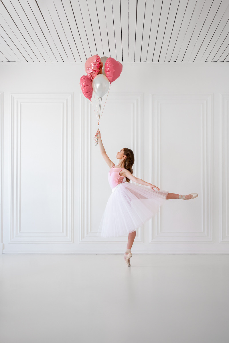 балерина с шариками