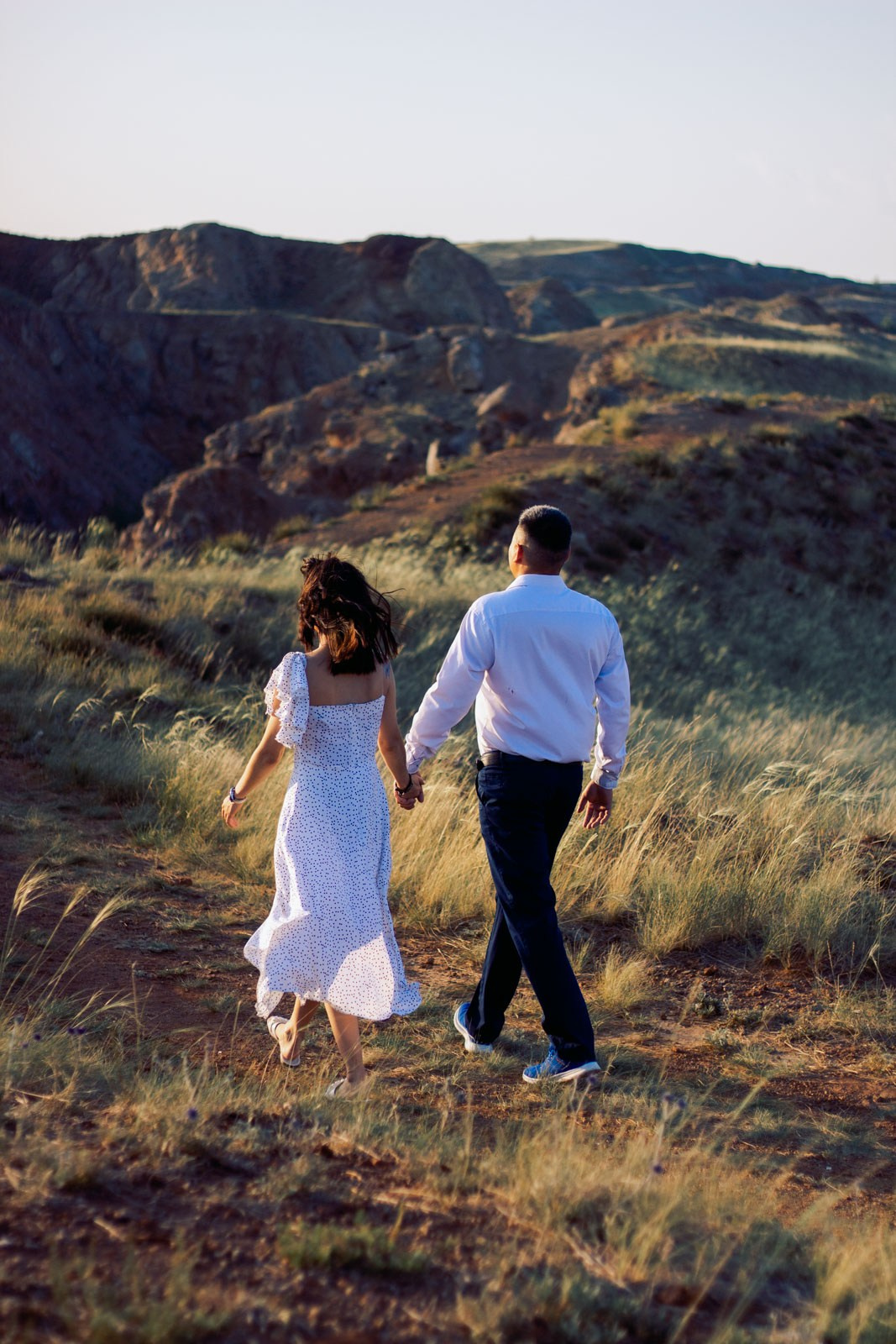 Фотограф Лавстоори истории любви, парная фотосессия Оренбургская область, Орск, Новотроицк, Гай. Женский фотограф в Орске Новотроицке Динара Долганова