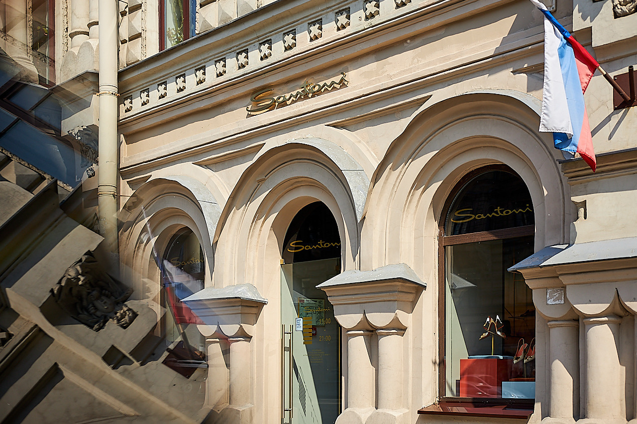 SANTONI — Бутик итальянского бренда обуви и аксессуаров. Photographer — Maks Kudashkin