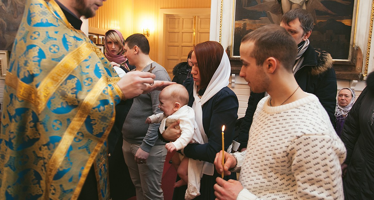 Крещение Владимирская церковь, Лисий Нос. Фотограф на крещение в Санкт Петербурге