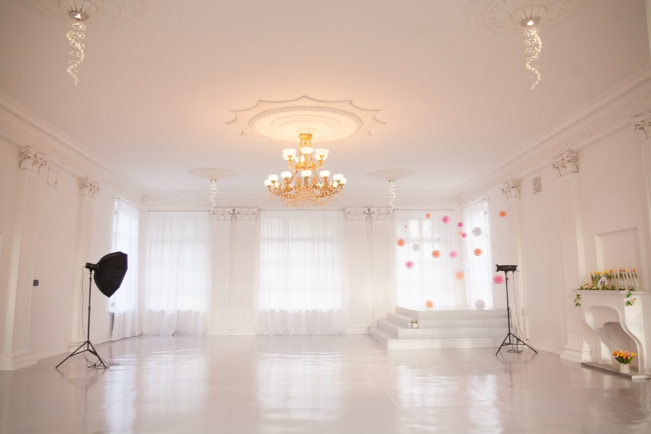 Зал «Белый» 256 м²