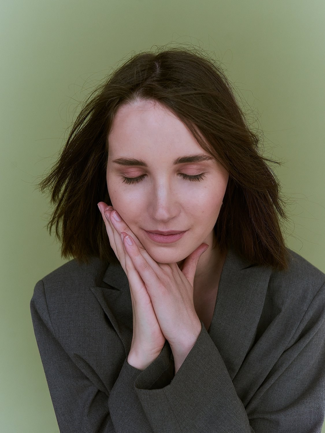 Настя. Фотограф для людей и брендов в Санкт-Петербурге