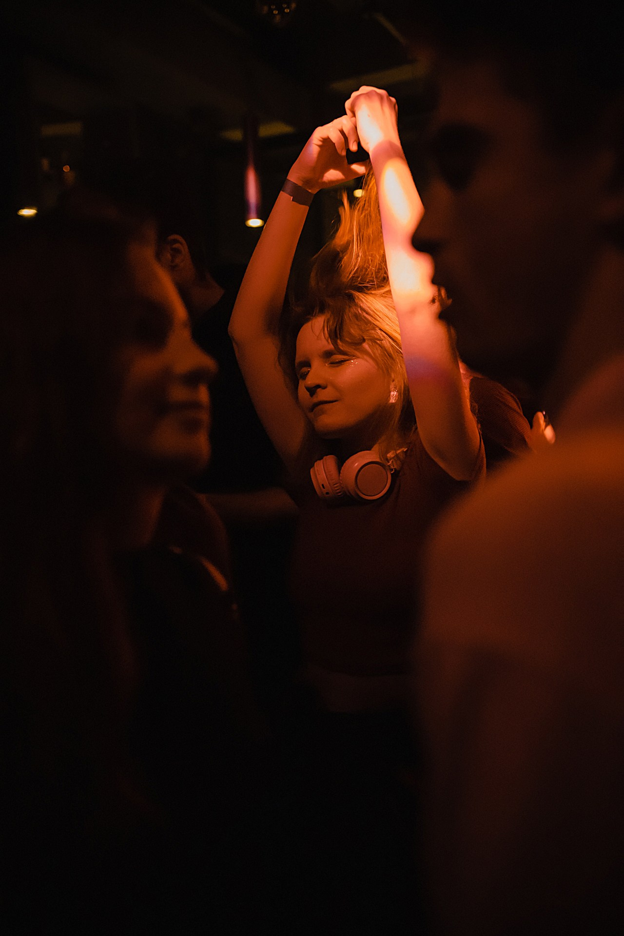 ЦЕНЗУРА БАР. Анастасия Попова — свадебный и репортажный фотограф | Воронеж, Павловск