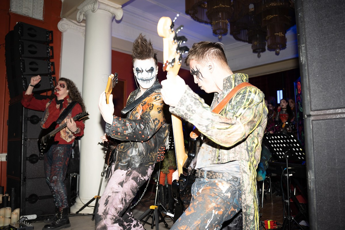 Где рок встретился с оркестром. Imperial Orchestra: премьера «КИШ.НАВСЕГДА». Фотограф Мария Ковкова