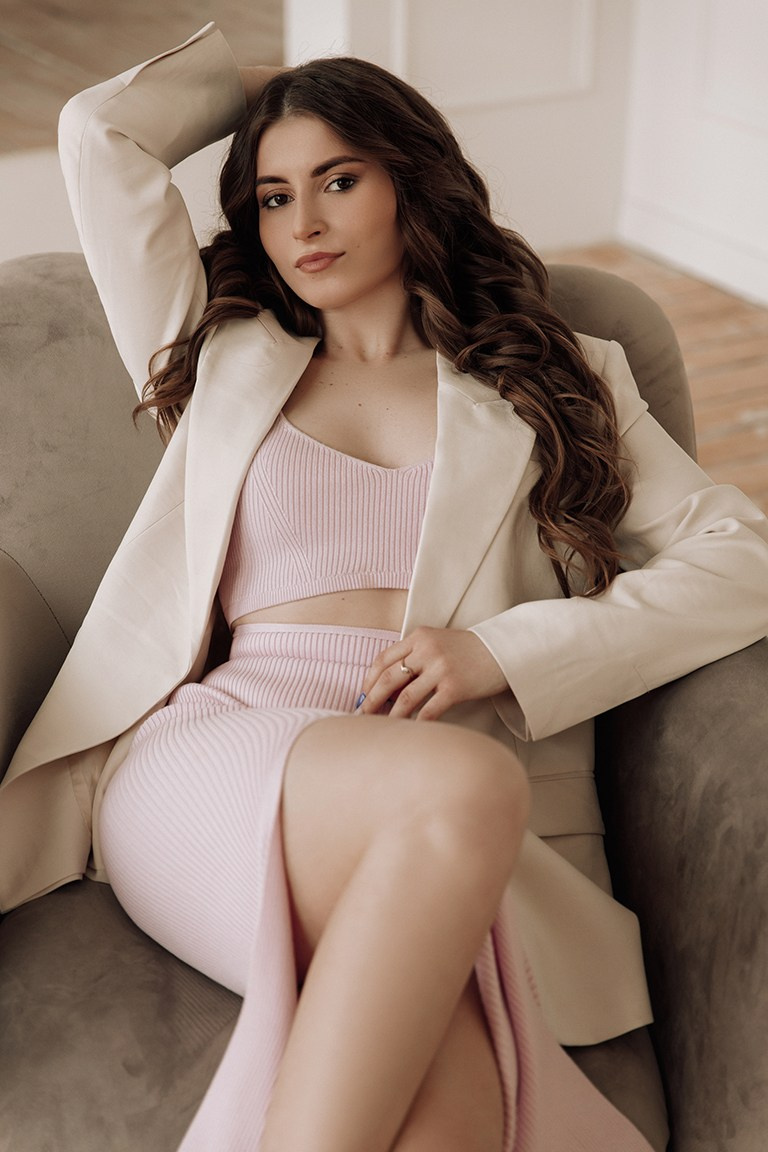 Фотосессии. Студия визажистов, стилистов по прическам, бровистов и мастеров по ресницам