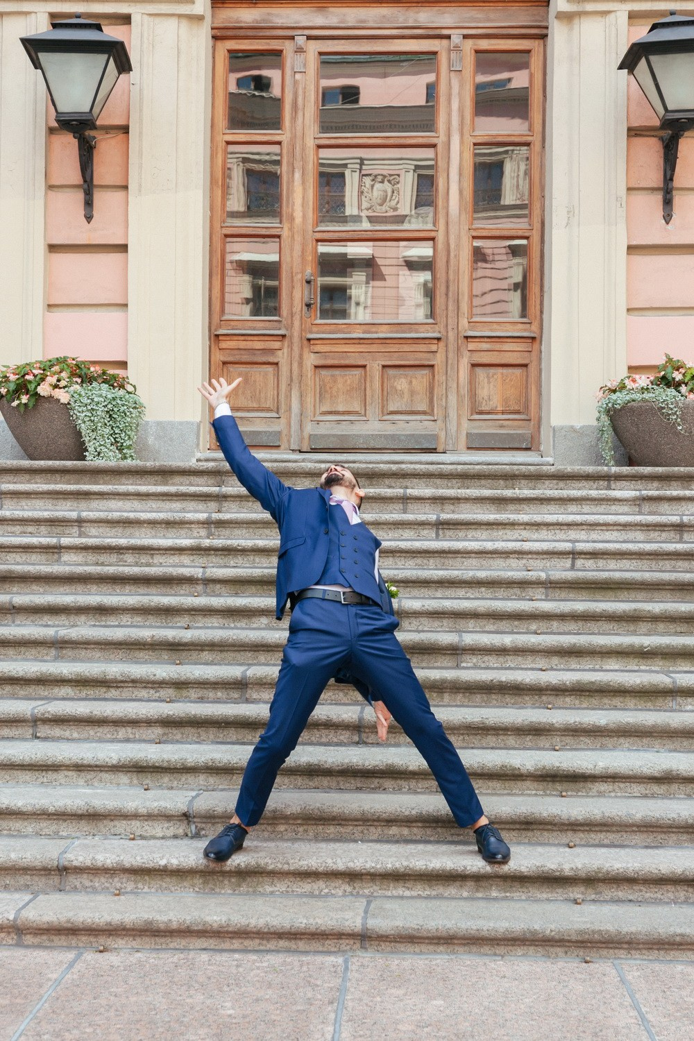 Свадебная фотопрогулка по СПб. Фотограф крещение венчание в Петербурге! Помогает подобрать храм и посоветовал душевного батюшку в СПб