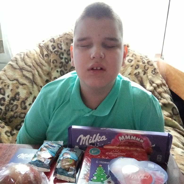 Спасибо нашим спонсорам за новогодние подарки!