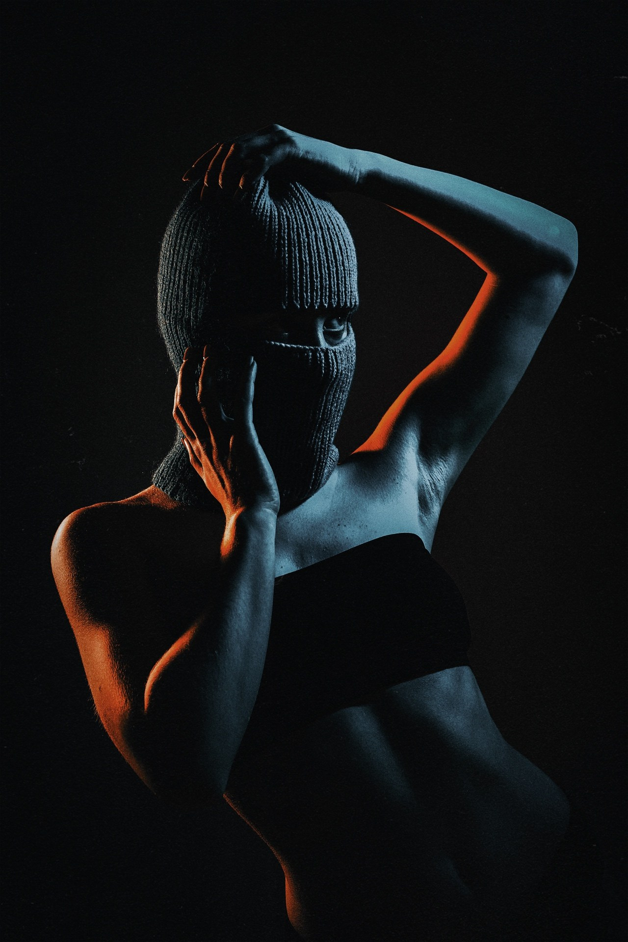 Катя в балаклаве 2025. LIPAN PHOTOGRAPHER