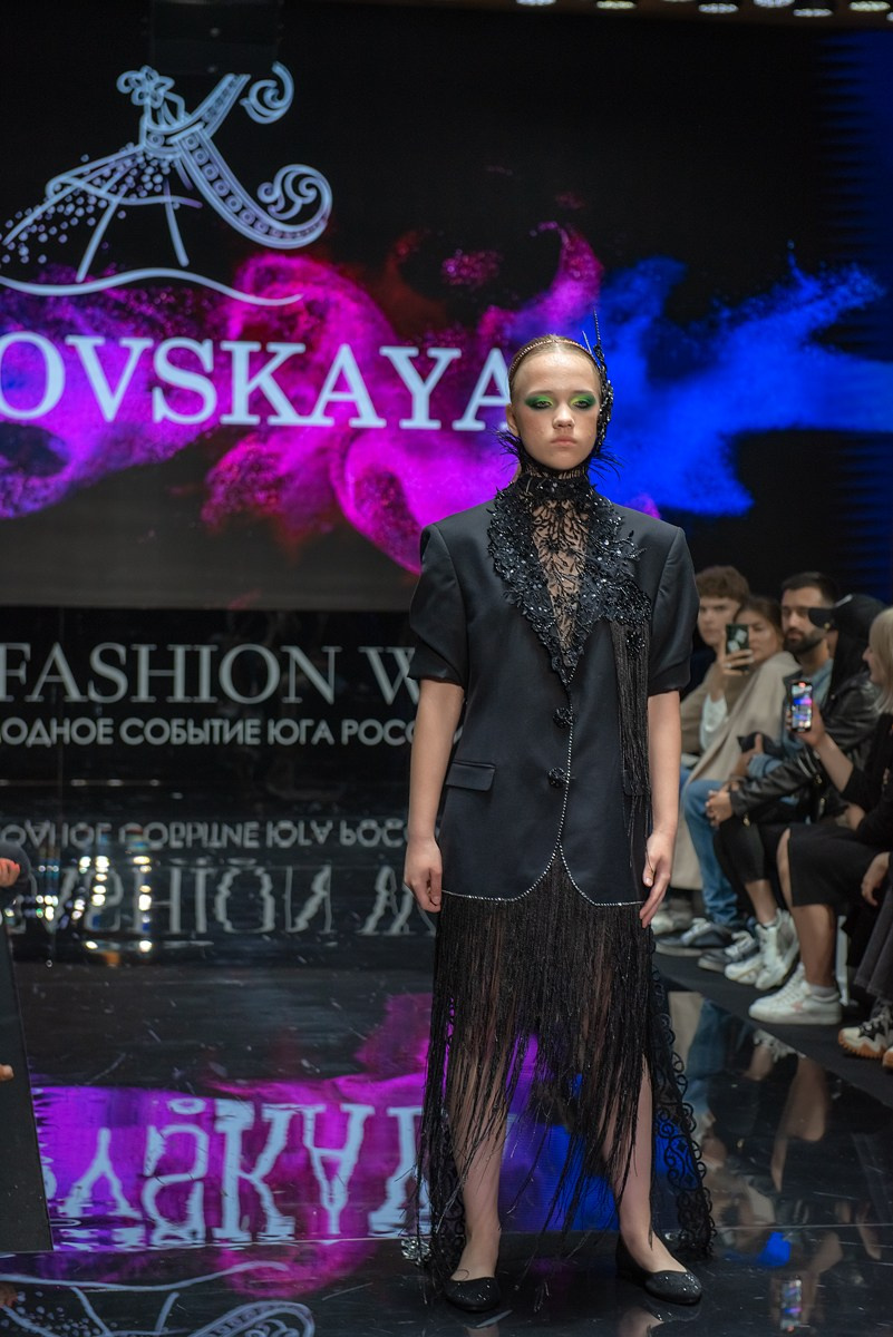 SochiFashionWeek2024 дизайнер Кибовская. Семейный и коммерческий фотограф в Сочи Александр Бодунов