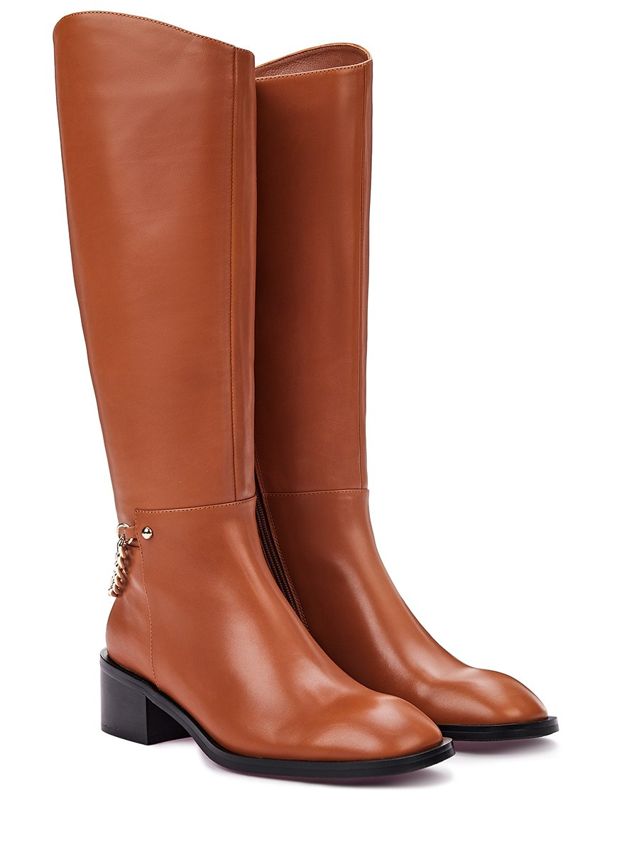 Фотография рекламного продукта на белом фоне для интернет-магазина" фотосъемка аксессуаров, дизайнерские вещи, обувь, предметная фотосъемка, неделя моды Москва, обтравка, обтравки, предметная ретушь, фэшн одежда, фотсъемка дорогой одежды в Москве. фотосъемка для брендов, фотосъемка для сайта, фотосъемка для маркетплейсов. спортивная обувь, туфли, сапоги, ботфорты