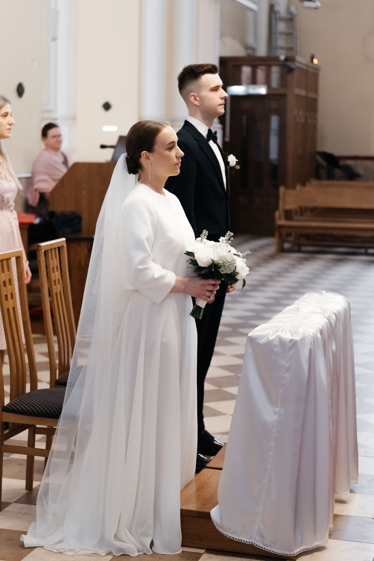 Wedding in the Catholic Cathedral. Свадебный и репортажный фотограф