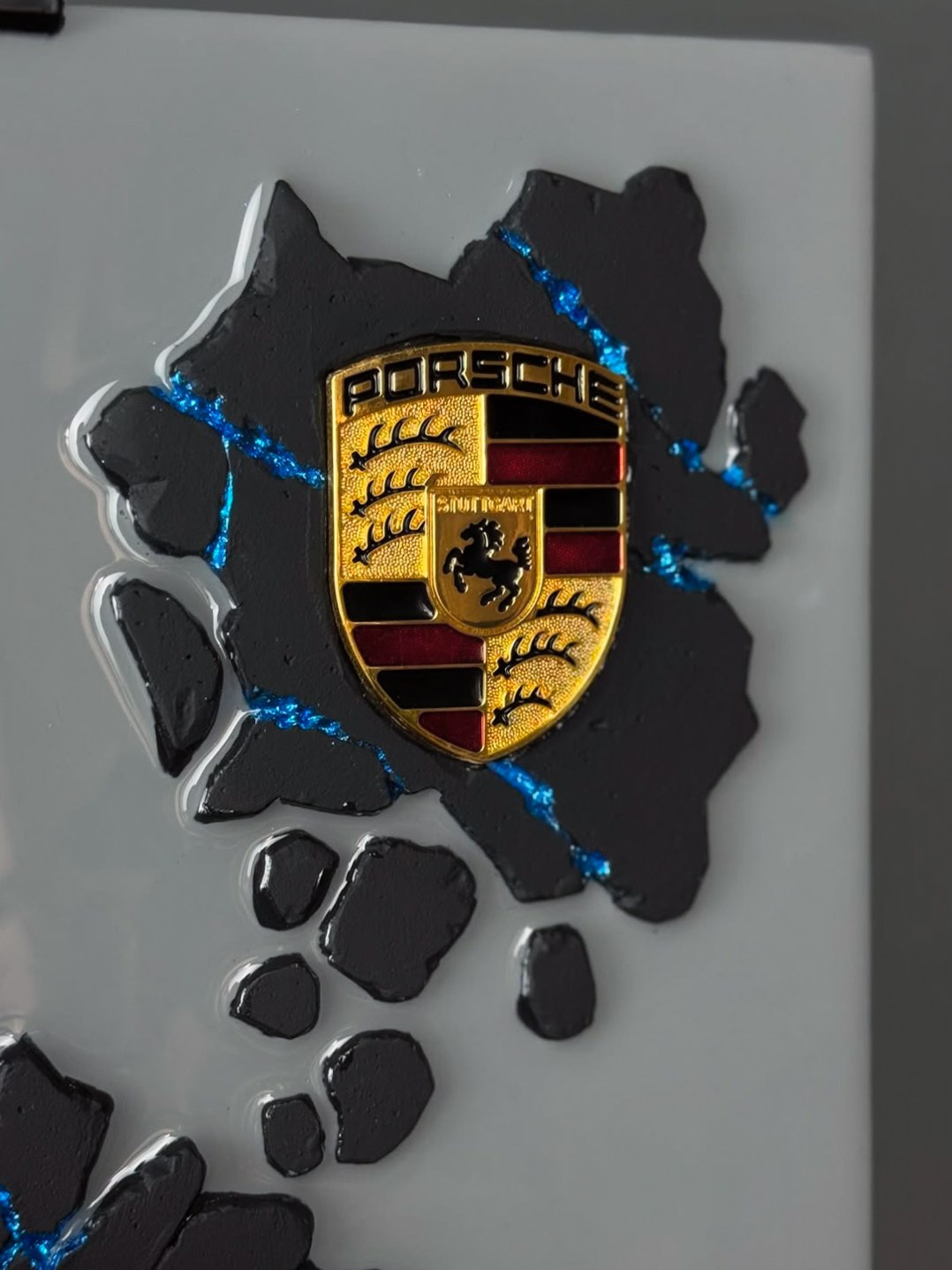 Картины с машиной. Художественная мастерская ANIG Studio