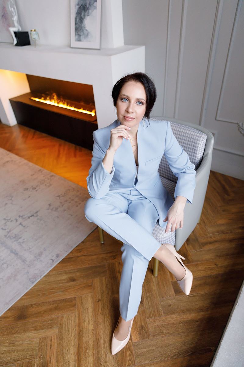 Вера Челищева. Главная