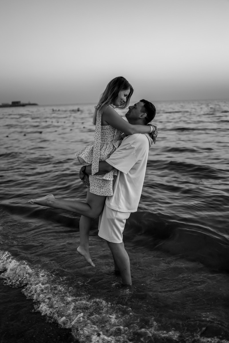 Лариса. Главная