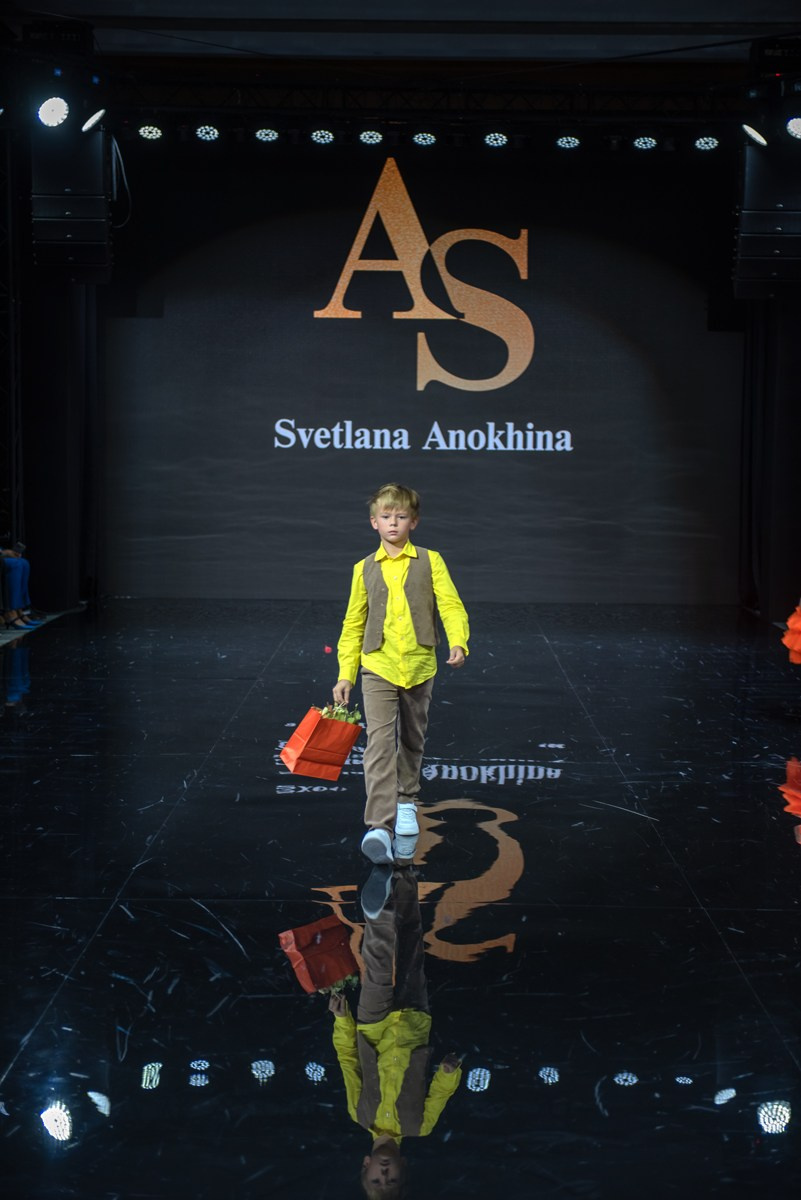 SochiFashionWeek2024 дизайнер Анохина Светлана. Семейный и коммерческий фотограф в Сочи Александр Бодунов