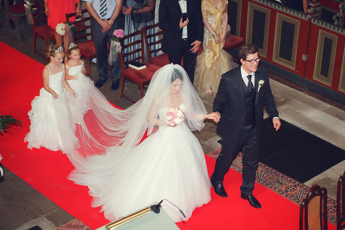 Wedding in the old German castle of Elina and Stanislav. Photographer and videographer for wedding in Italy: Rome, Milan, Venic