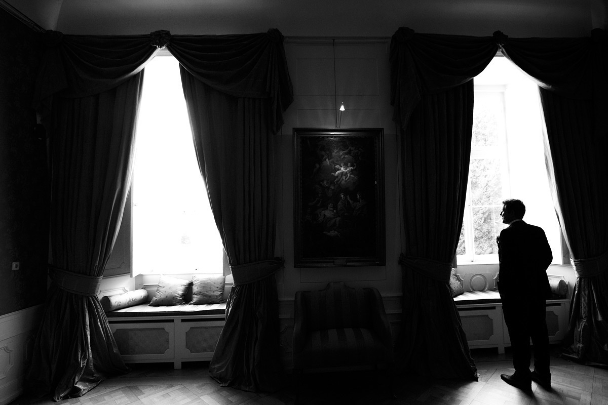 Wedding in the old German castle of Elina and Stanislav. Photographer and videographer for wedding in Italy: Rome, Milan, Venic