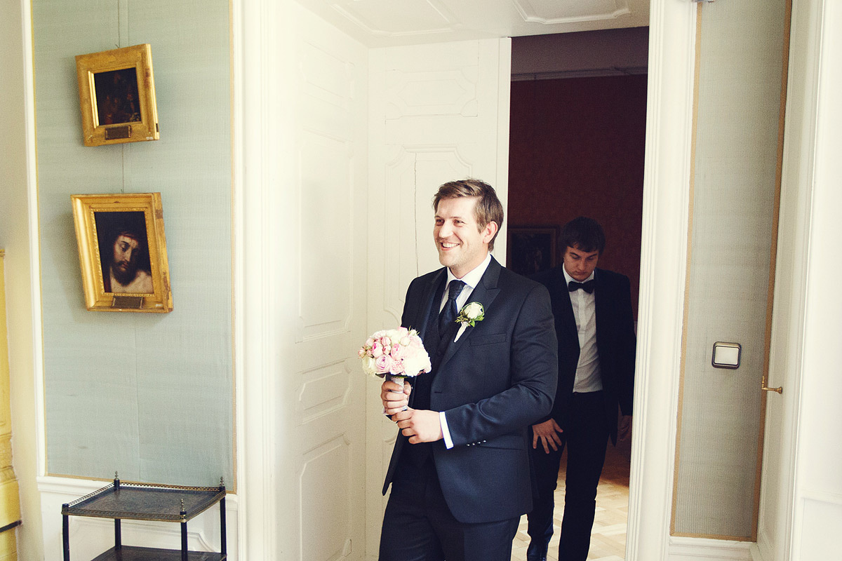 Wedding in the old German castle of Elina and Stanislav. Photographer and videographer for wedding in Italy: Rome, Milan, Venic