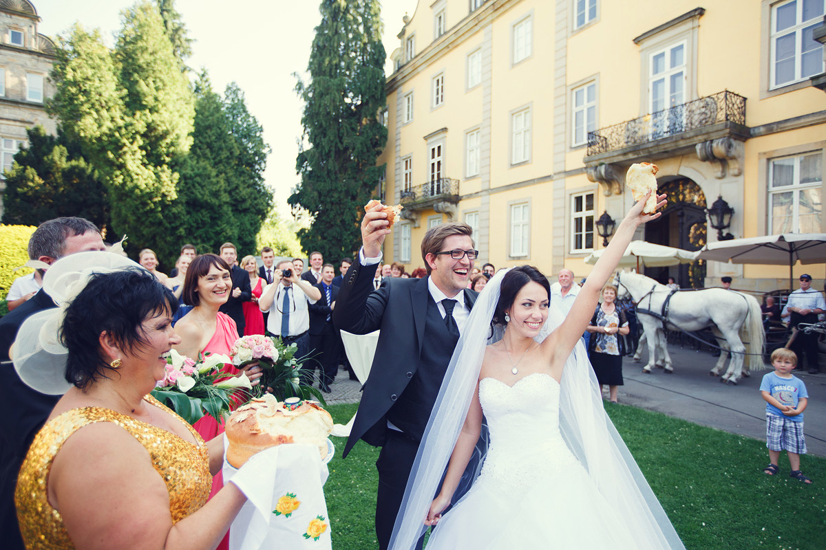 Wedding in the old German castle of Elina and Stanislav. Photographer and videographer for wedding in Italy: Rome, Milan, Venic