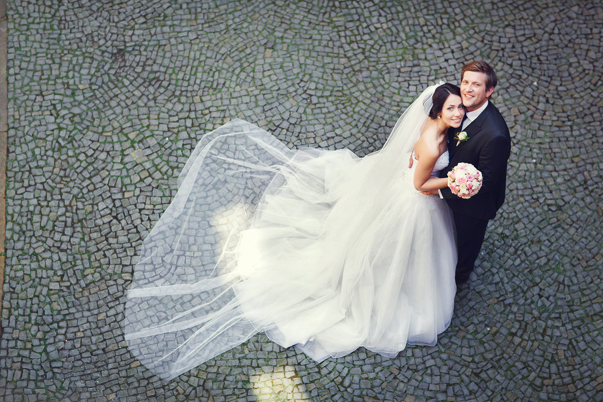 Wedding in the old German castle of Elina and Stanislav. Photographer and videographer for wedding in Italy: Rome, Milan, Venic