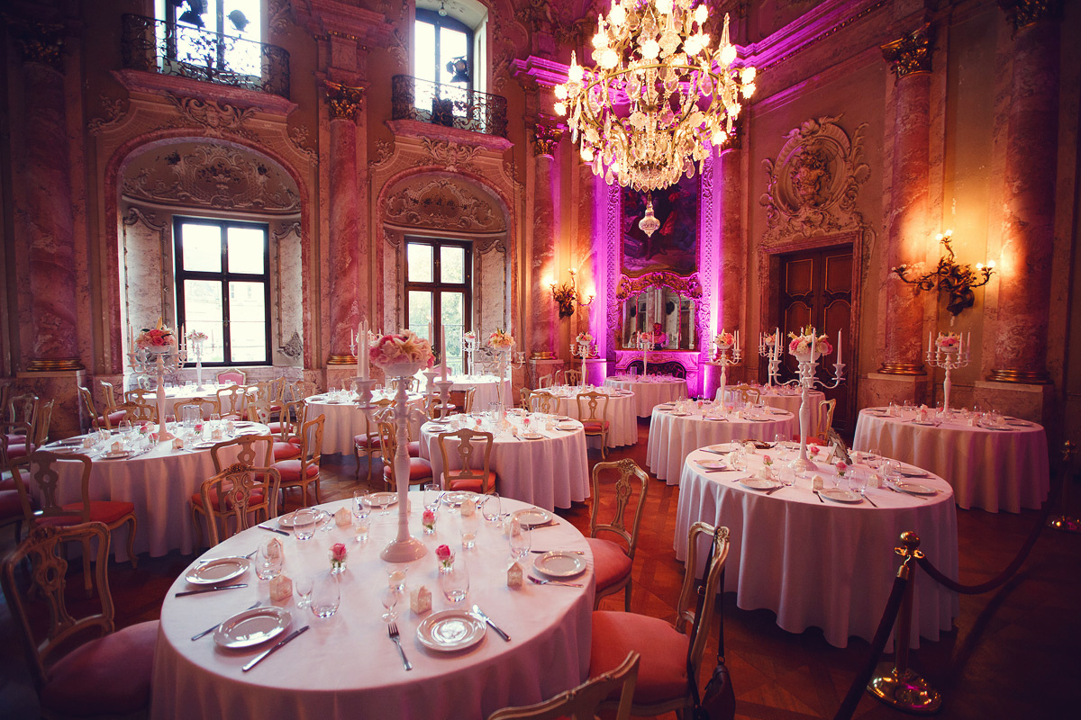 Wedding in the old German castle of Elina and Stanislav. Photographer and videographer for wedding in Italy: Rome, Milan, Venic