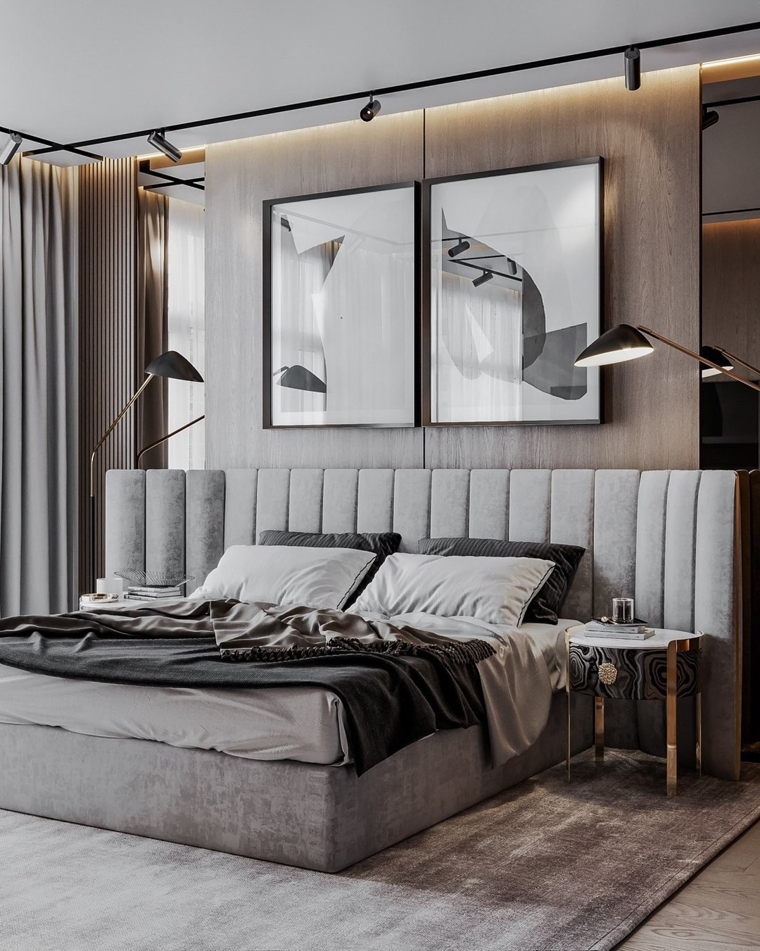 Спальня с мягким высоким изголовьем кровати и графичными картинами | Валерия Котович